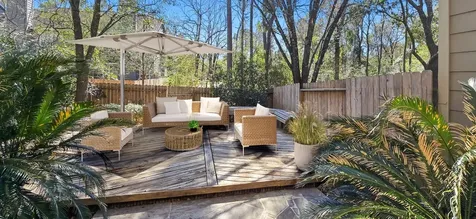 14 Valley Oaks Circle The Woodlands TX 77382