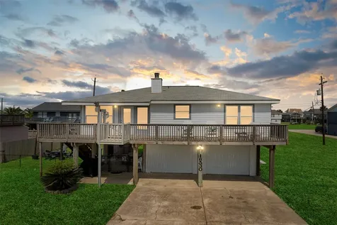 16530 Captain Kidd Road Jamaica Beach TX 77554