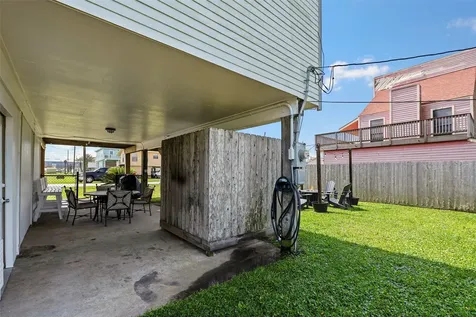 16530 Captain Kidd Road Jamaica Beach TX 77554
