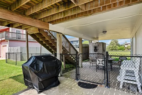 16530 Captain Kidd Road Jamaica Beach TX 77554