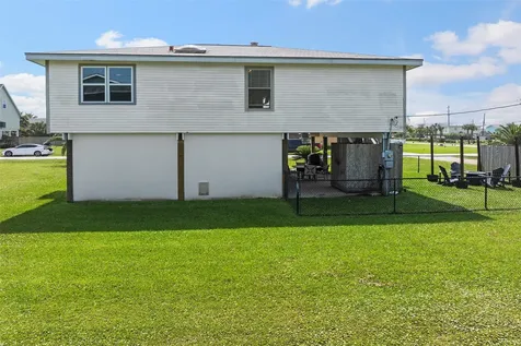 16530 Captain Kidd Road Jamaica Beach TX 77554