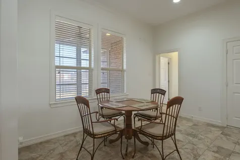 5303 Riviera Court College Station TX 77845