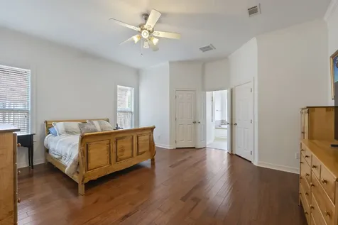 5303 Riviera Court College Station TX 77845