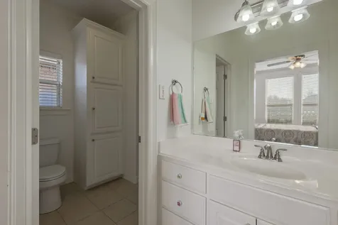 5303 Riviera Court College Station TX 77845