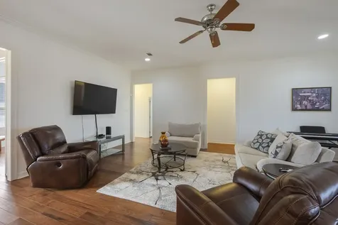 5303 Riviera Court College Station TX 77845