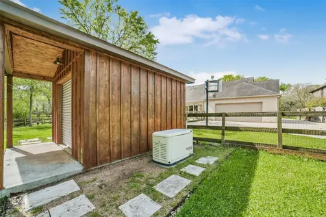 3522 Wellspring Lake Drive Fulshear TX 77441