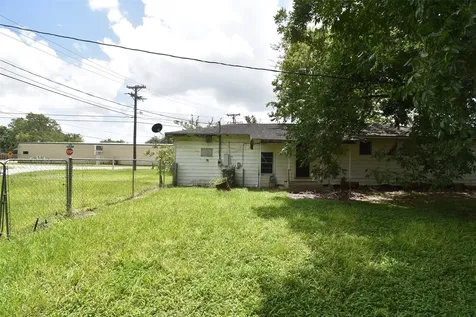 1717 Marguerite Street Bay City TX 77414