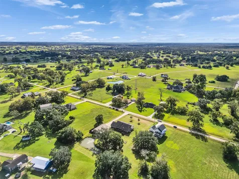 155 Horse Shoe Trail Angleton TX 77515