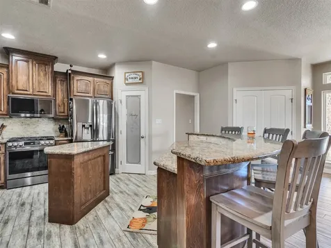 155 Horse Shoe Trail Angleton TX 77515