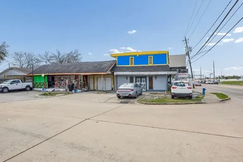 12219 - 12221 - 4107 B Street Alief Clodine Road Houston TX 77082