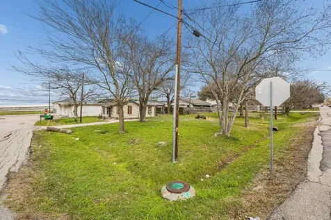 12219 - 12221 - 4107 B Street Alief Clodine Road Houston TX 77082