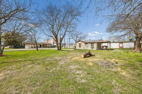 12219 - 12221 - 4107 B Street Alief Clodine Road Houston TX 77082