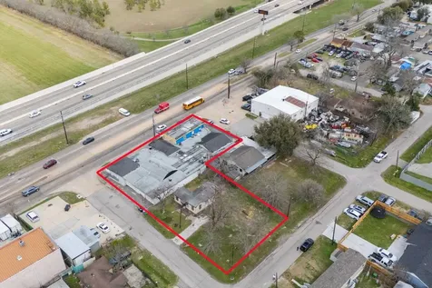 12219 - 12221 - 4107 B Street Alief Clodine Road Houston TX 77082