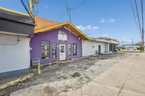 12219 - 12221 - 4107 B Street Alief Clodine Road Houston TX 77082