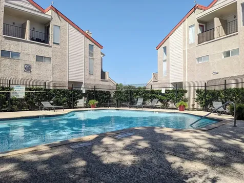 10855 Meadowglen Lane 1024 Houston TX 77042
