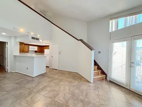 10855 Meadowglen Lane 1024 Houston TX 77042