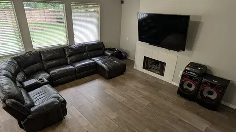 14503 Red Mulberry Houston TX 77044