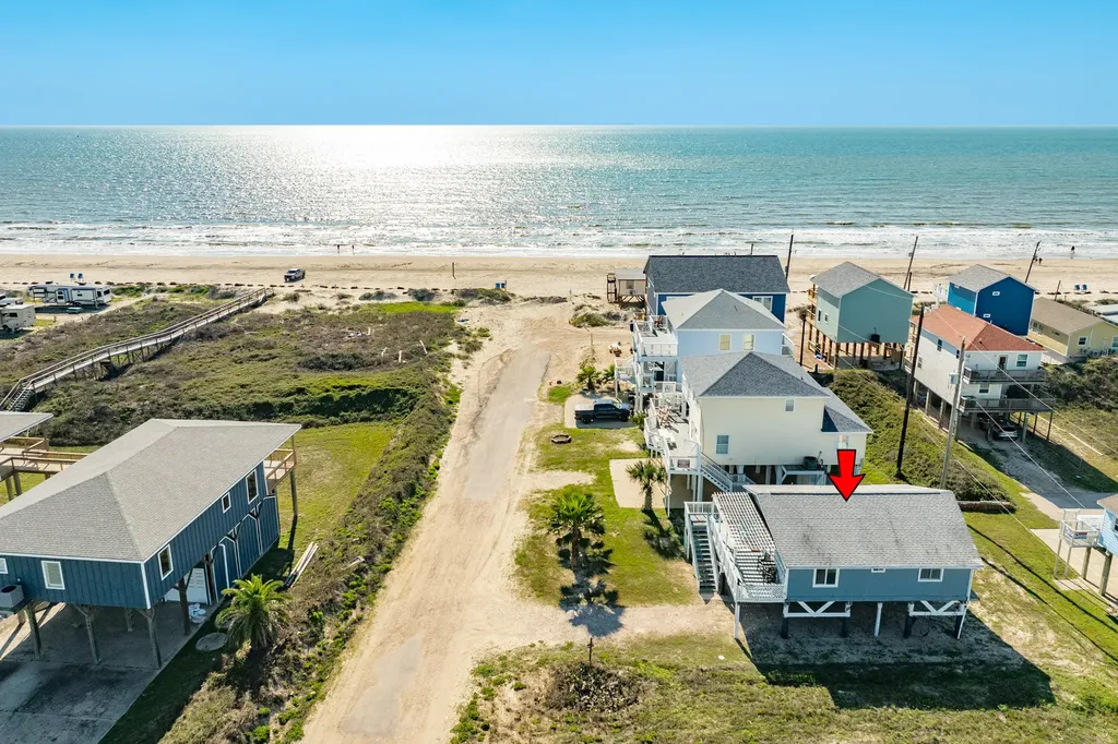 203 Carlton Avenue Surfside Beach TX 77541