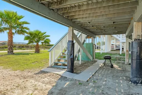 203 Carlton Avenue Surfside Beach TX 77541