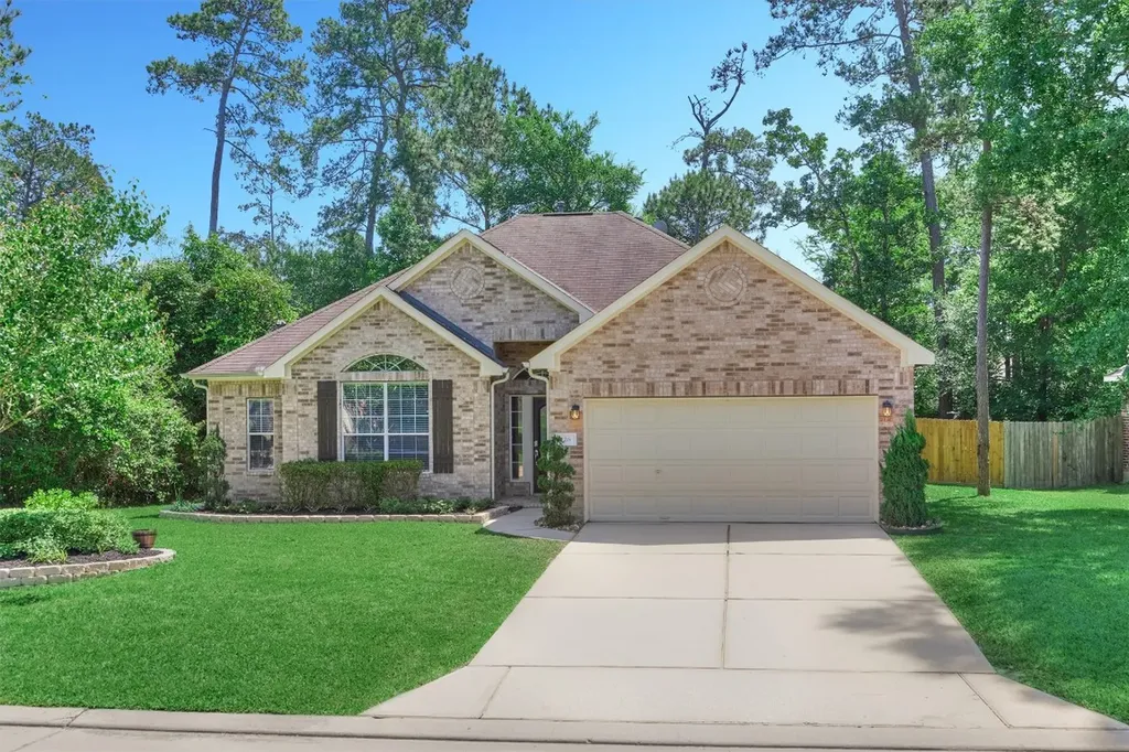 126 S Regan Mead Circle The Woodlands TX 77382