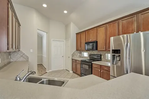 126 S Regan Mead Circle The Woodlands TX 77382