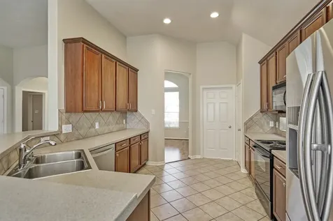 126 S Regan Mead Circle The Woodlands TX 77382