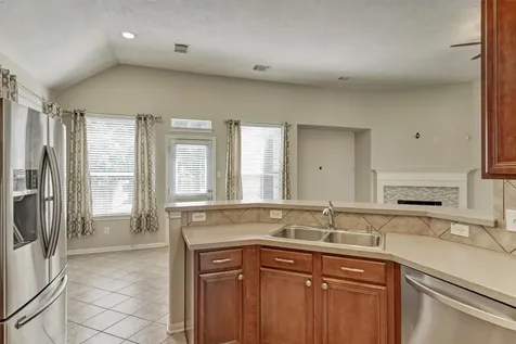 126 S Regan Mead Circle The Woodlands TX 77382