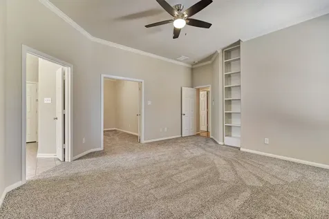 126 S Regan Mead Circle The Woodlands TX 77382