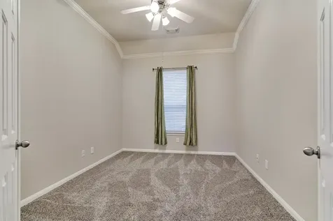 126 S Regan Mead Circle The Woodlands TX 77382