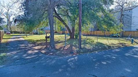 853 Rachel Street Houston TX 77091