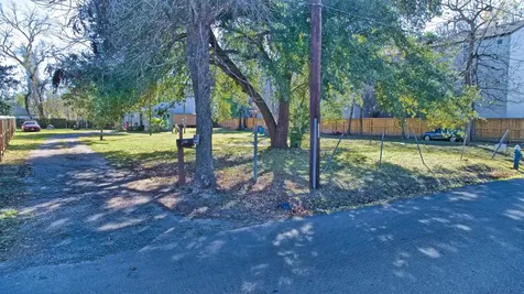 853 Rachel Street Houston TX 77091