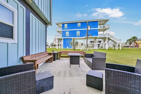 22818 Buena Street Galveston TX 77554
