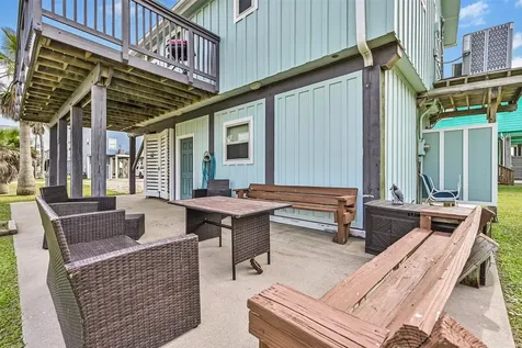 22818 Buena Street Galveston TX 77554