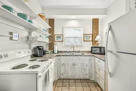 22818 Buena Street Galveston TX 77554