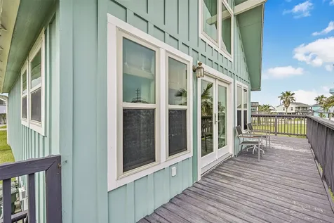 22818 Buena Street Galveston TX 77554