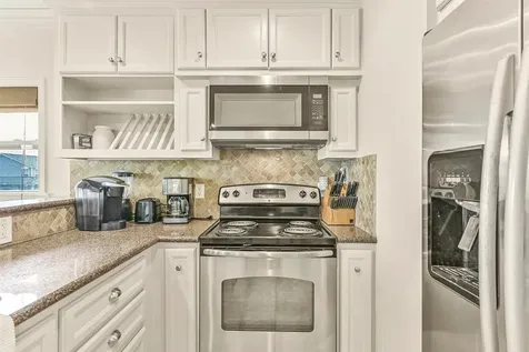 22818 Buena Street Galveston TX 77554