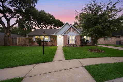 9718 Rathbone Drive Houston TX 77031