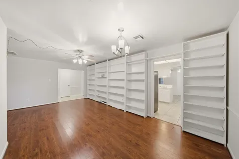 9718 Rathbone Drive Houston TX 77031