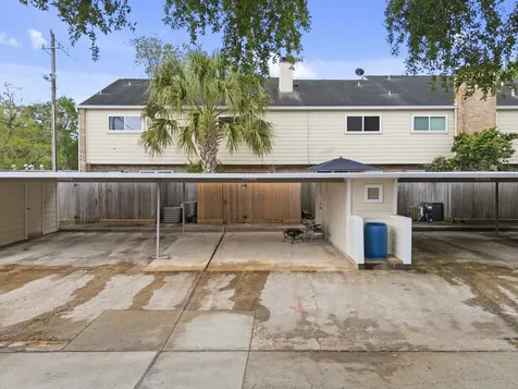 10152 Longmont Drive 38/10 Houston TX 77042