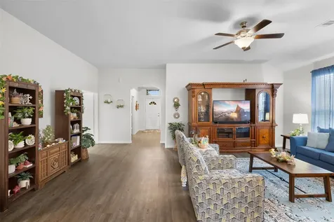 303 Morning Dove Trail Sealy TX 77474
