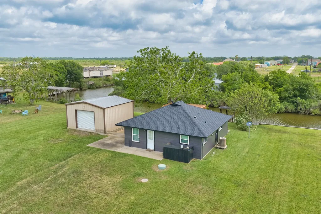 5131 County Road 868e Brazoria TX 77422