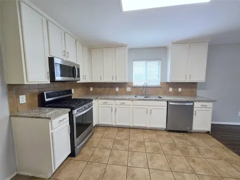 1423 Stone Bluff Drive Houston TX 77073