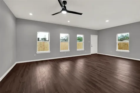 8029 Ritz Street Houston TX 77028