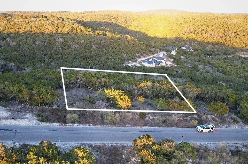 000 Private Road 1748 Road Mico TX 78056