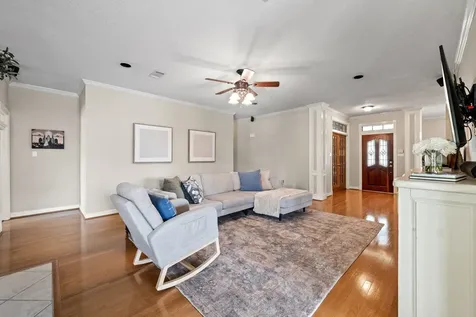 302 River Oaks Drive Baytown TX 77523