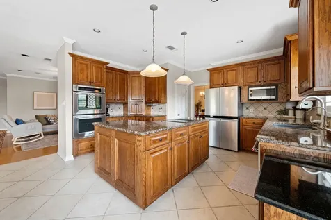 302 River Oaks Drive Baytown TX 77523