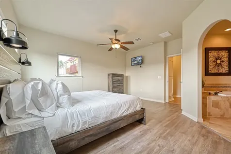 2102 Todville Road 9 Seabrook TX 77586