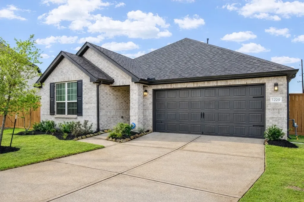 1229 Woodflower Drive Katy TX 77493