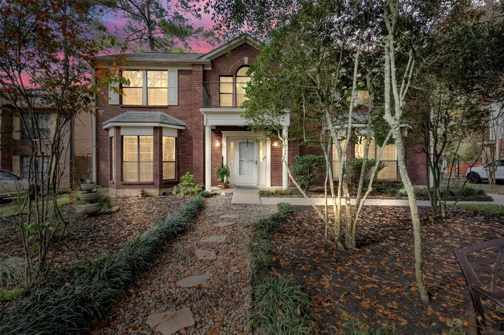 23 Eagle Rock Pl Place The Woodlands TX 77381