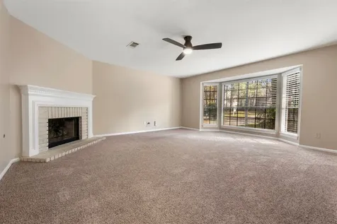 23 Eagle Rock Pl Place The Woodlands TX 77381
